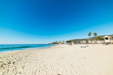 Beyaz Laguna Beach'de kum