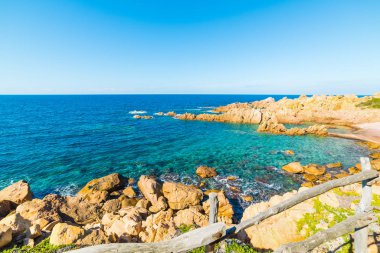 Costa Paradiso içinde ahşap Küpeşte