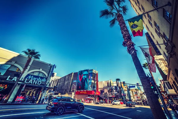 Tráfico en Hollywood boulevard — Foto de Stock