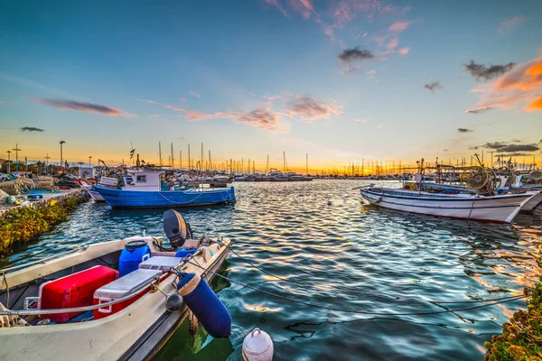 Alghero haven bij zonsondergang — Stockfoto