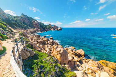 costa paradiso üzerinde bulutlar