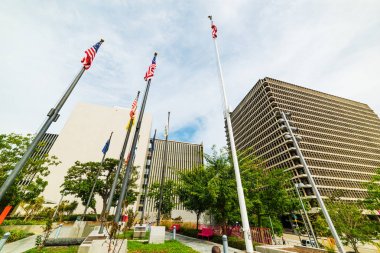 Los Angeles şehir merkezinde bayrakları