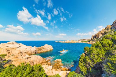 costa paradiso üzerinde bulutlar