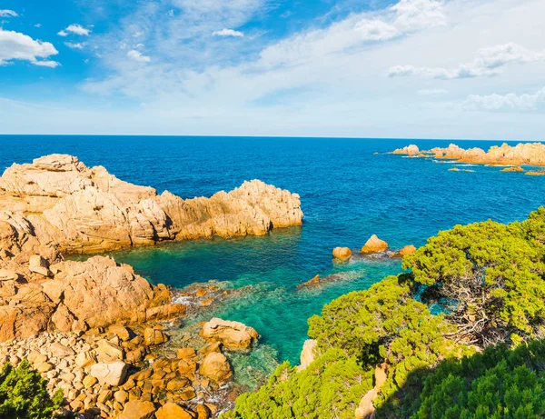 costa paradiso üzerinde bulutlar