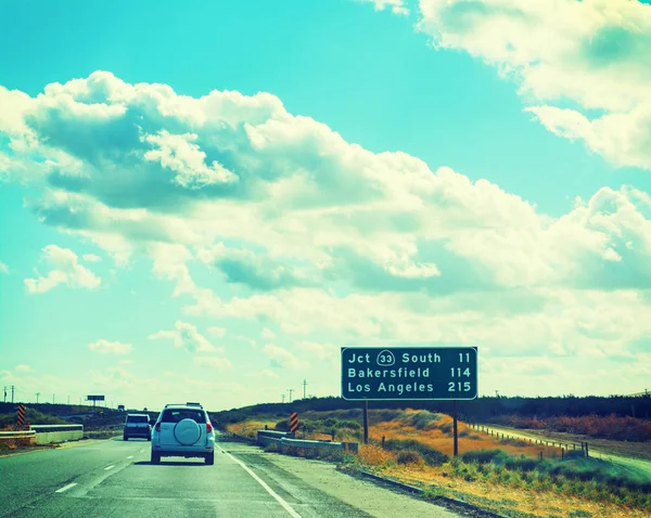 California ülkede yol — Stok fotoğraf