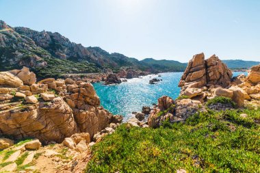 Costa Paradiso shore kayalarda