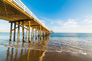 Malibu pier gün batımında