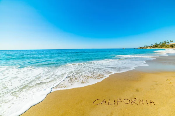 Kalifornien in den Sand geschrieben — Stockfoto