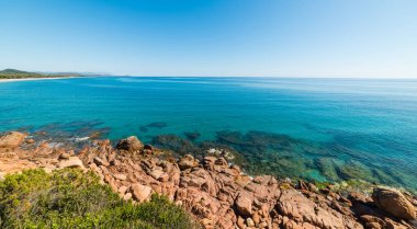 Mavi deniz Su Sirboni Beach