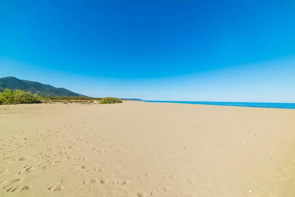 Playa de arena en la playa de San Giovanni — Foto de Stock