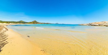 Panoramik di Peppino Scoglio plaj