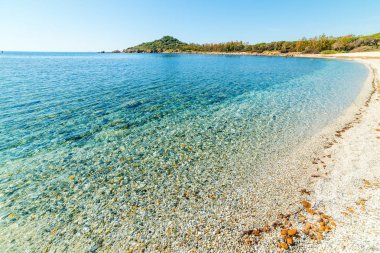 Kristal berraklığında su Porto Pirastu Beach