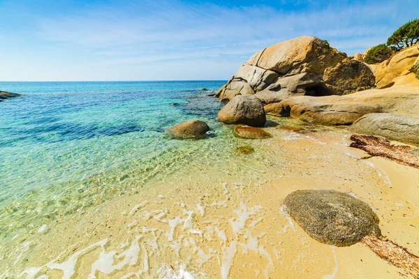 Cala Caterina costa bajo las nubes — Foto de Stock