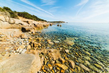 Punta Molentis sahil çakıl