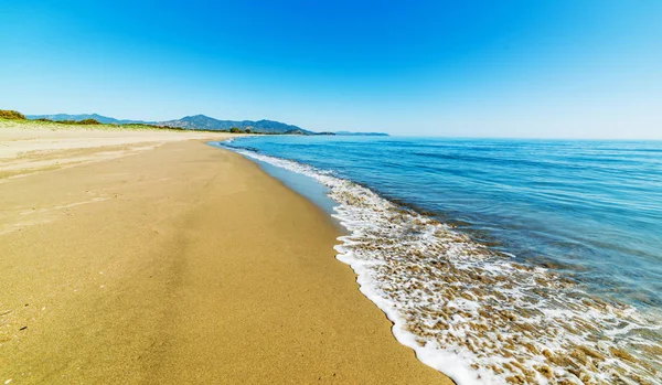 Золотой песок на пляже Феракси — стоковое фото