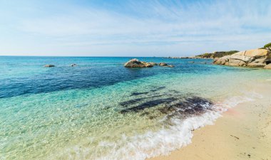 Cala Caterina içinde temiz su