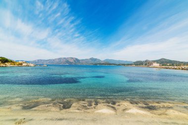 Bulutlar Fortezza Vecchia beach üzerinde