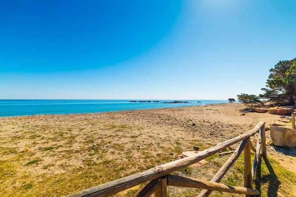 Playa de Baccu e Praidas bajo un sol brillante —  Fotos de Stock