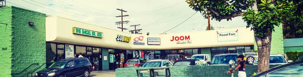 L.A の小さなショッピング センター. — ストック写真
