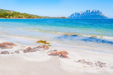 Porto Istana Beach kum ve kaya