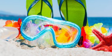 Dalış maske ve plaj sandalet