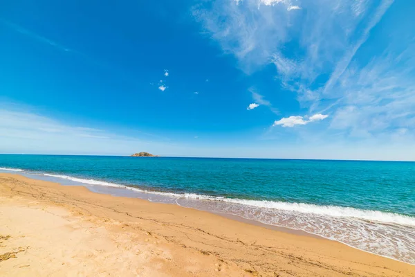 Est-Orrosas plage par une journée ensoleillée — Photo