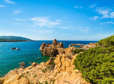 kayalık sahil costa paradiso içinde