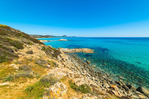 Pedras em Santa Giusta shore — Fotografia de Stock