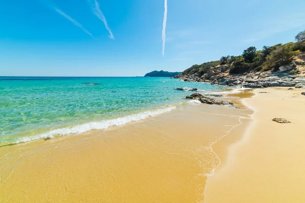 Rocas y arena en Cala Monte Turno —  Fotos de Stock