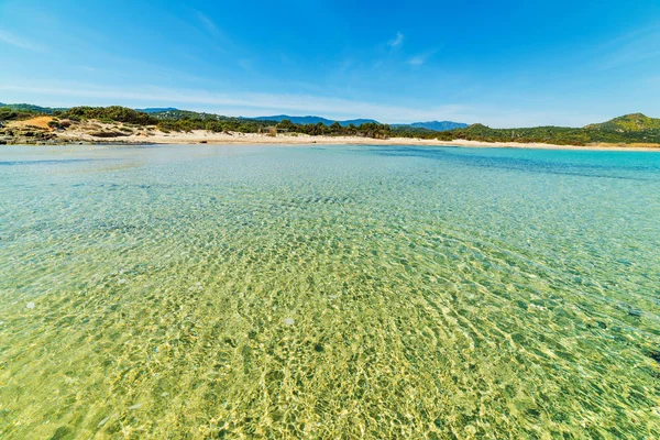 Čistá voda v Scoglio di Peppino beach — Stock fotografie