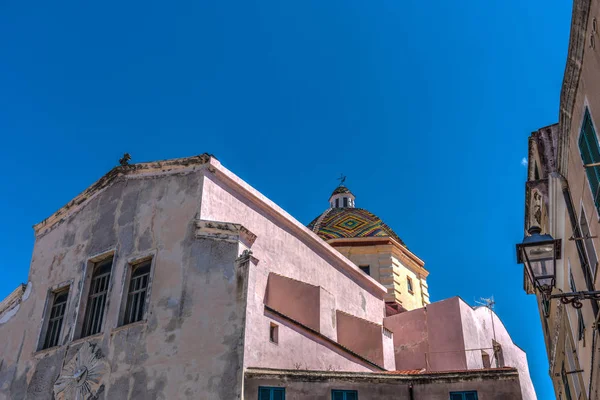 San Michele kubbe Alghero eski şehirde — Stok fotoğraf