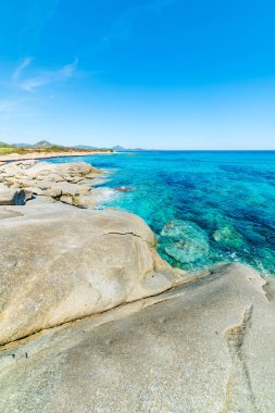 Turkuaz su Sant'Elmo Beach
