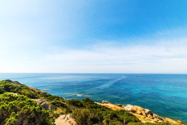 Cala Caterina mavi denizlerde