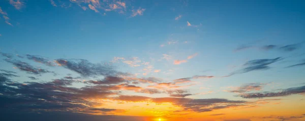 Cielo colorato al tramonto — Foto Stock