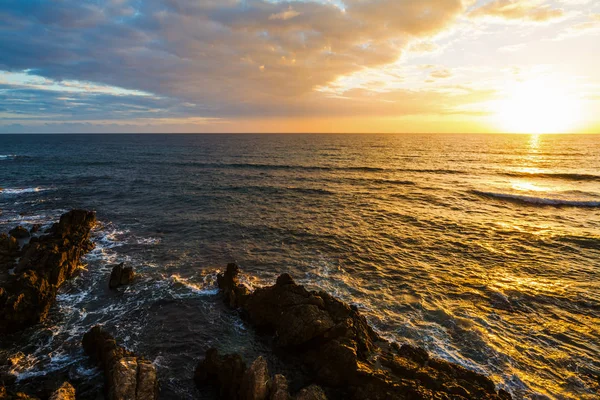 Colorful sunset in Alghero rocky coast — Stock Photo, Image