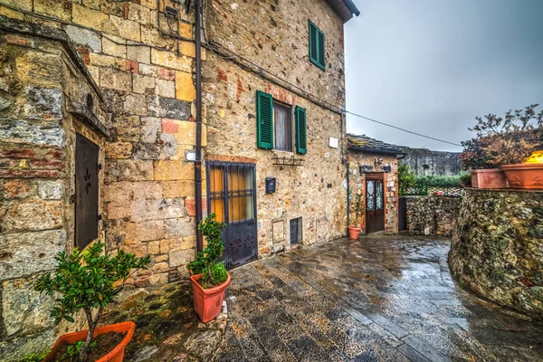 Monteriggioni pitoresk köşede — Stok fotoğraf