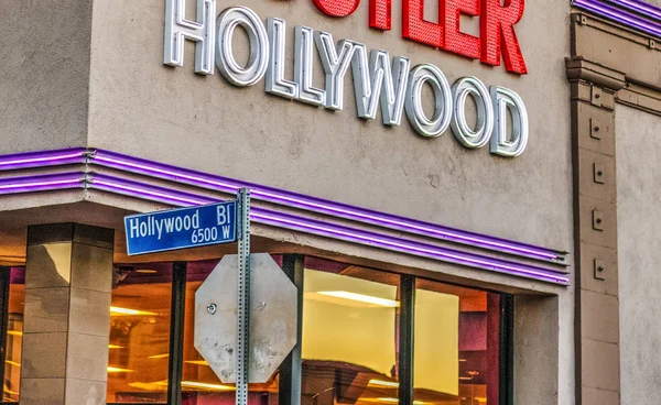 Hollywood Boulevard assinar de perto — Fotografia de Stock