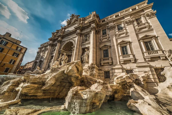 World famous Fontana di Trevi in Rome — Stock Photo, Image