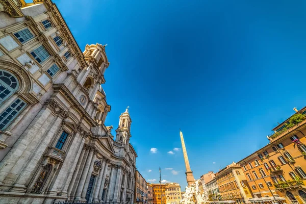 Wereld beroemde Piazza Navona in Rome — Stockfoto