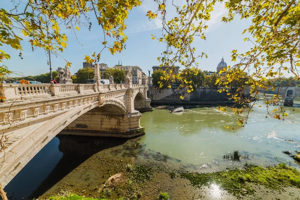 Most Vittorio Emanuele Ii w Rzymie — Zdjęcie stockowe