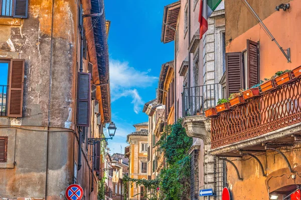 Pittoreska fasader i Rom — Stockfoto