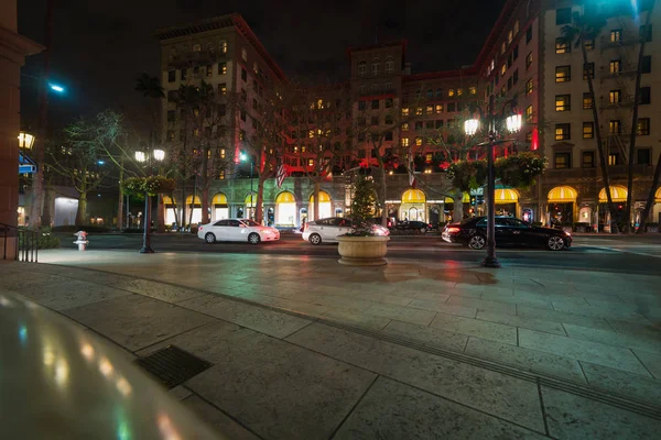 Wilshire Boulevard di notte a Beverly Hills — Foto Stock