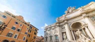Dünya ünlü Fontana di Trevi