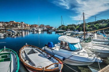 Stintino Harbor tekneler