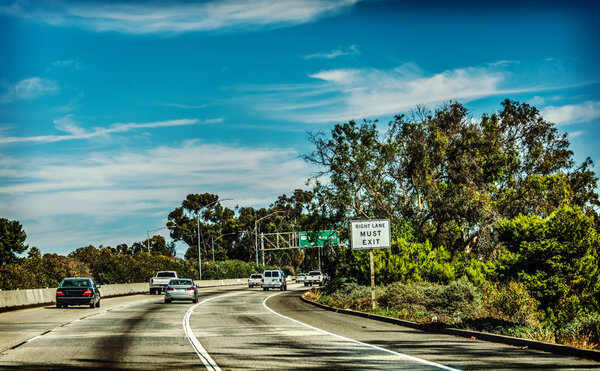 Traffic on 101 freeway southbound