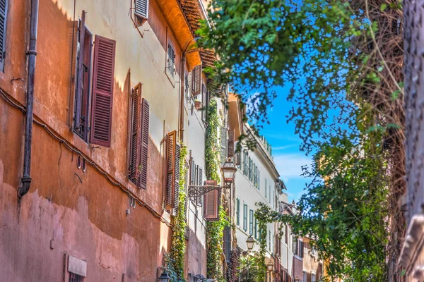 Rua pitoresca em Roma — Fotografia de Stock