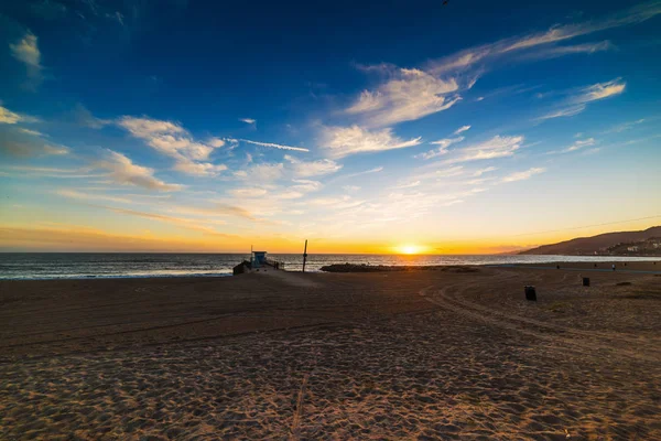 Scenic sunset in Malibu shoreline — Stock Photo, Image