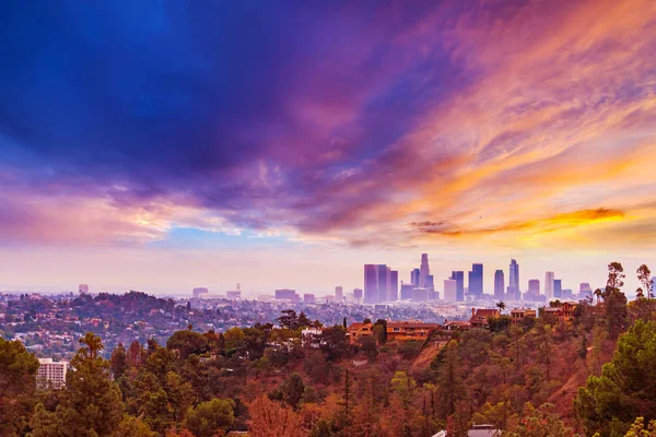 Roze zonsondergang boven Los Angeles — Stockfoto