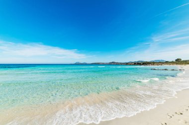 Rena Bianca üzerinde mavi gökyüzü