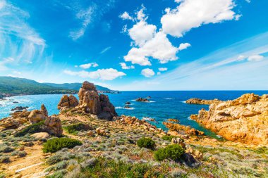 costa paradiso üzerinde bulutlar